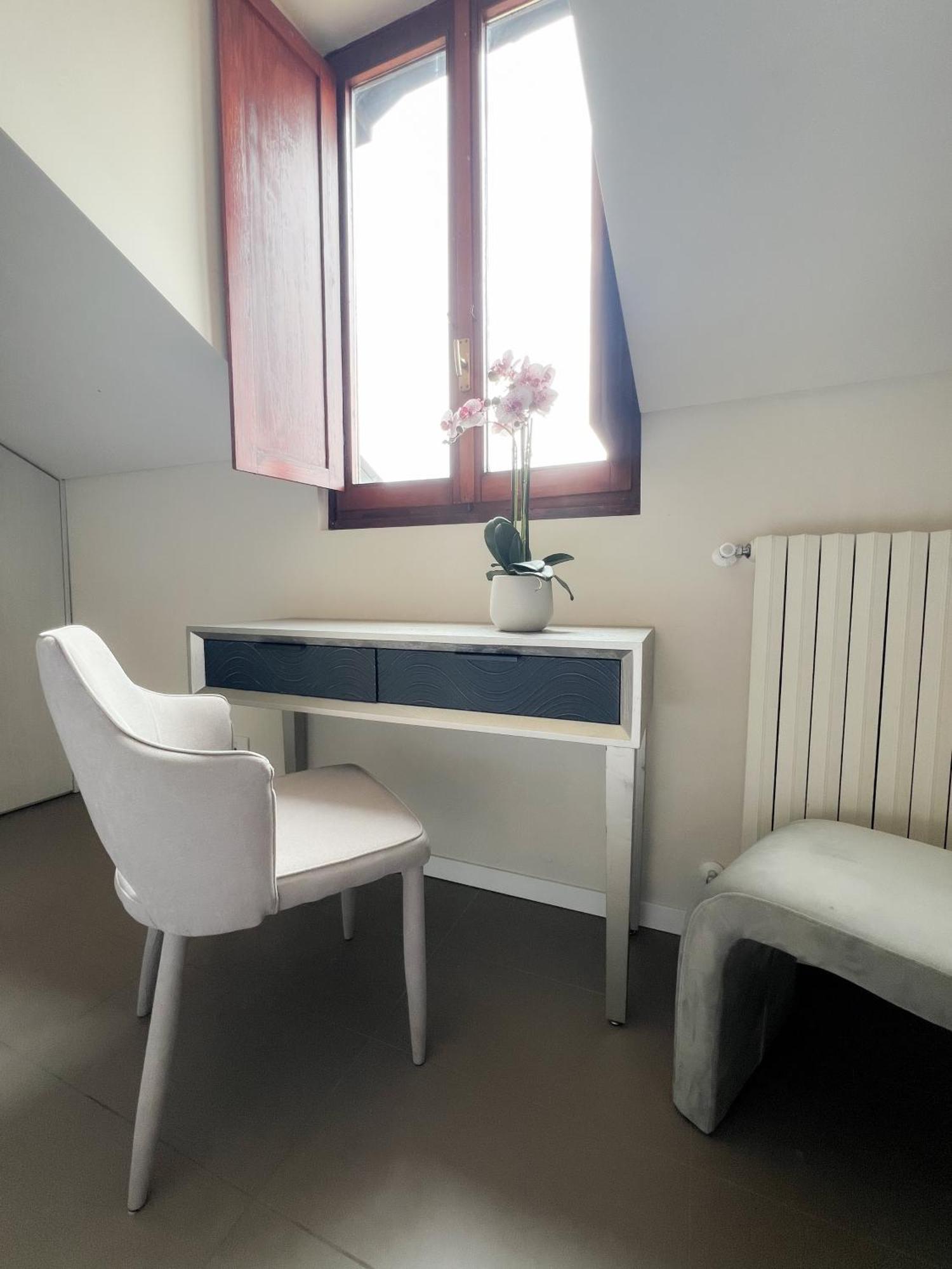 Comecasa 10 Minutes Walk From Duomo 2 Bedroom Apartment Милан Экстерьер фото