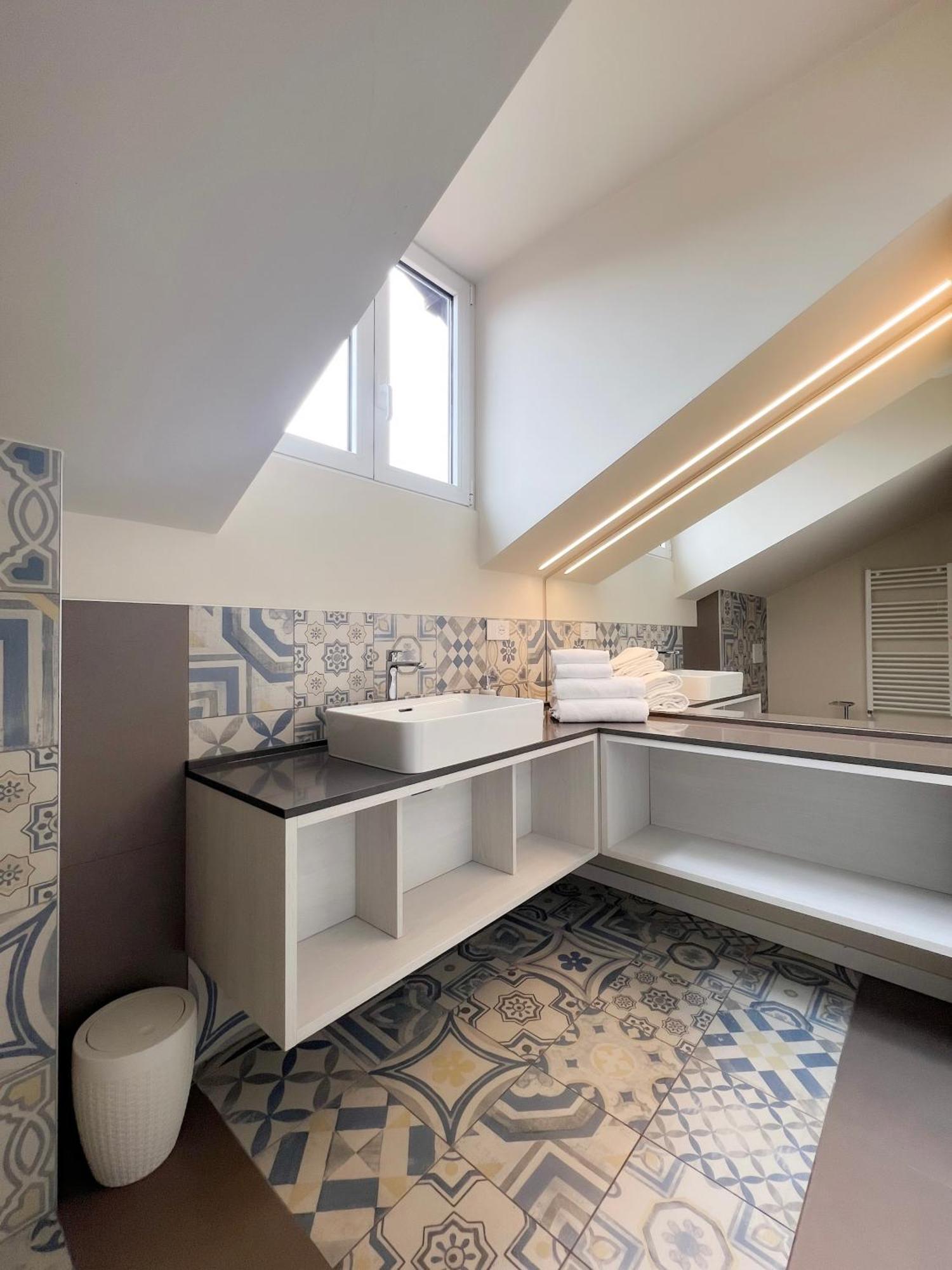 Comecasa 10 Minutes Walk From Duomo 2 Bedroom Apartment Милан Экстерьер фото