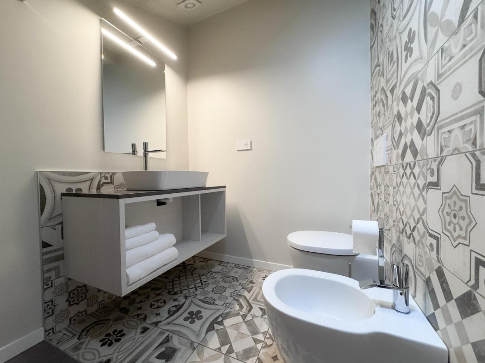 Comecasa 10 Minutes Walk From Duomo 2 Bedroom Apartment Милан Экстерьер фото