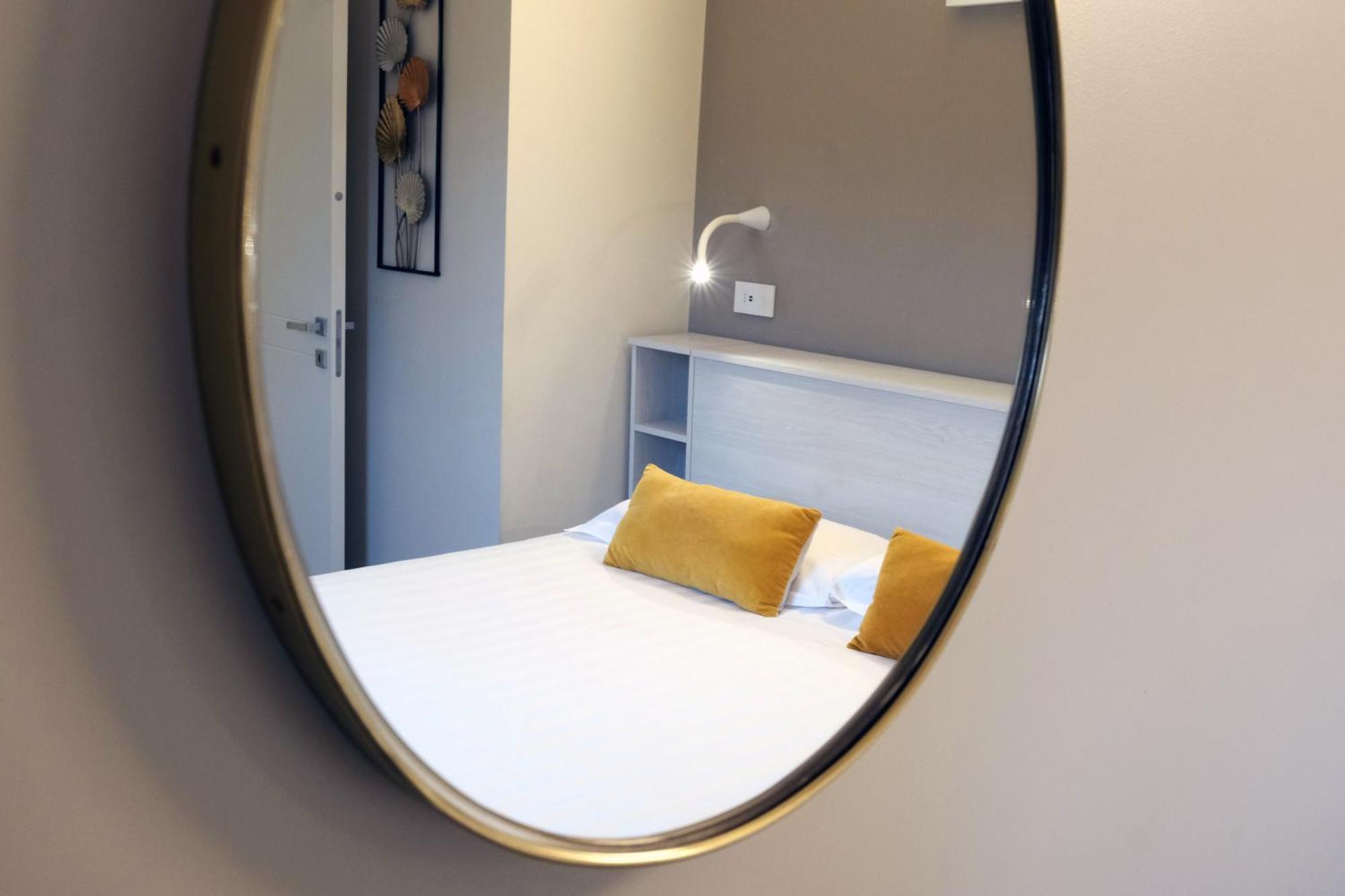 Comecasa 10 Minutes Walk From Duomo 2 Bedroom Apartment Милан Экстерьер фото